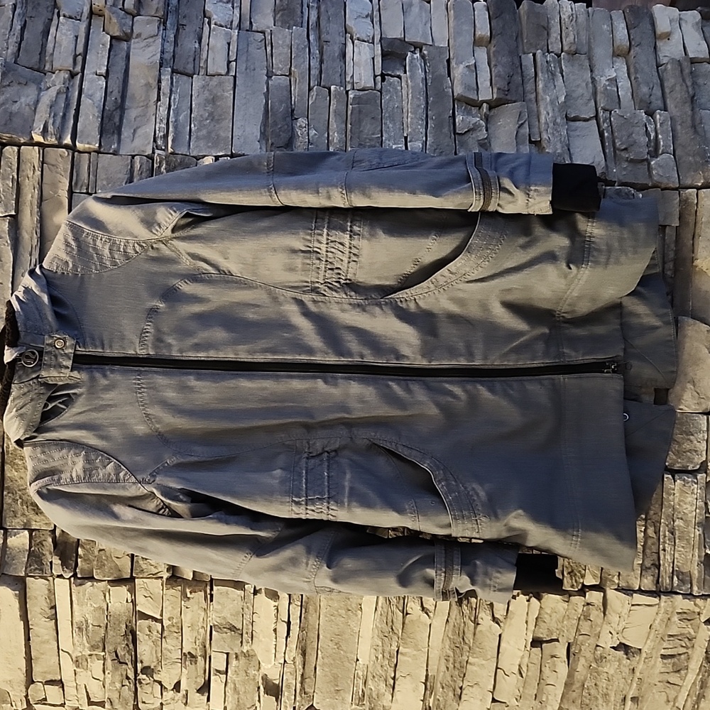 Lululemon thin jacket